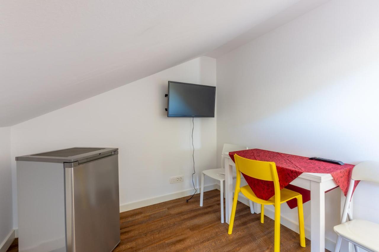 Rimac Apartment And Rooms Нови-Винодолски Экстерьер фото